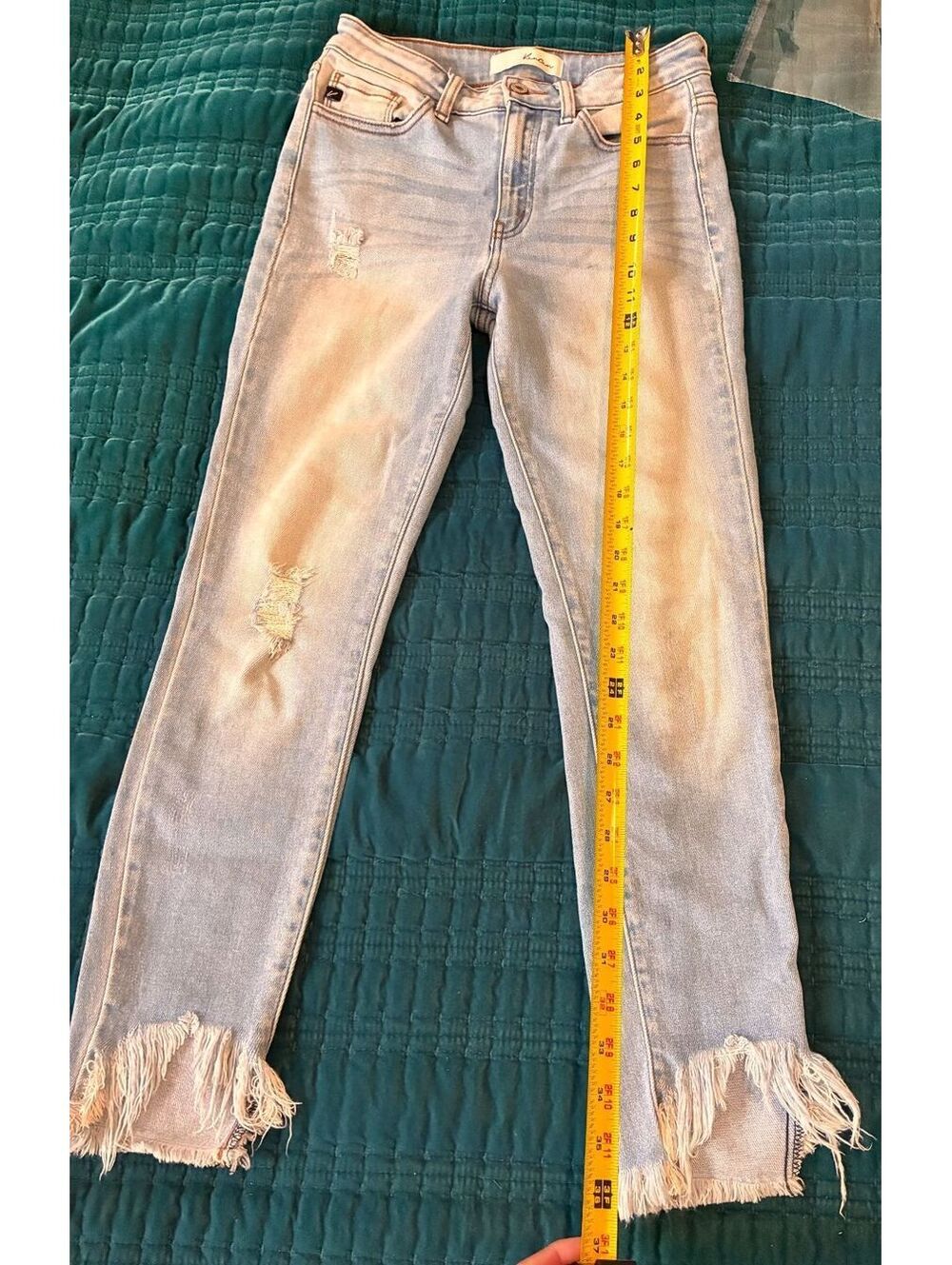 KanCan Light Wash Distressed Skinny Jeans with Frayed Hem Size 3